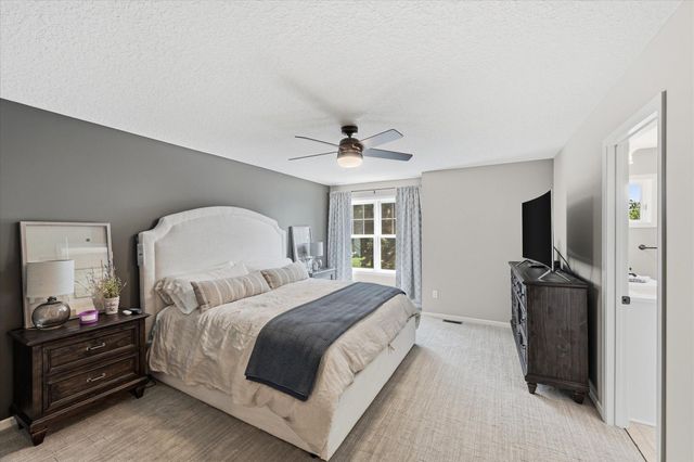 17424 Staples Street NE, Ham Lake, MN 55304