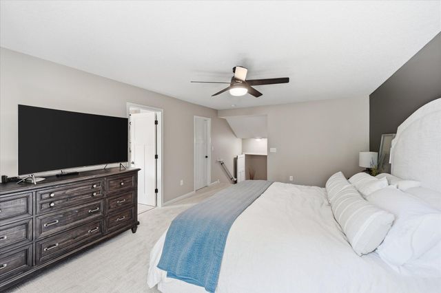 17424 Staples Street NE, Ham Lake, MN 55304