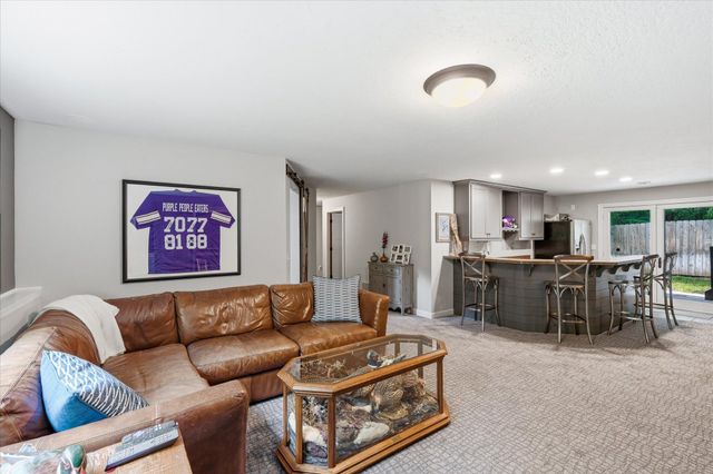 17424 Staples Street NE, Ham Lake, MN 55304