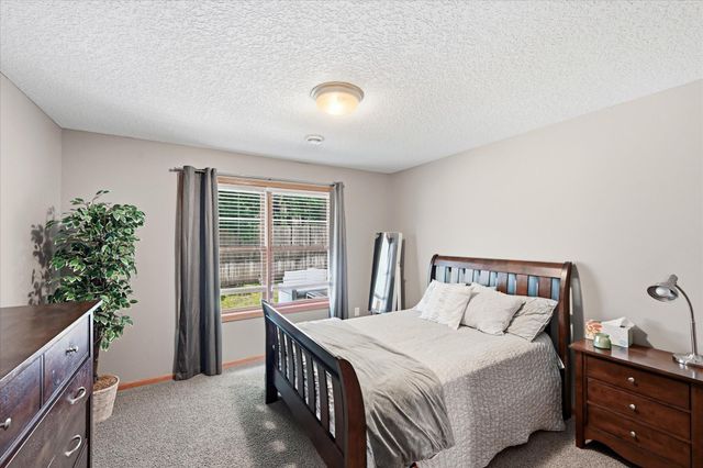17424 Staples Street NE, Ham Lake, MN 55304