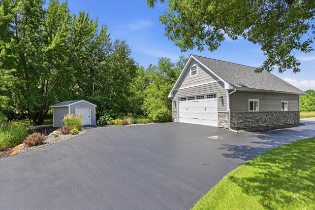 17424 Staples Street NE, Ham Lake, MN 55304