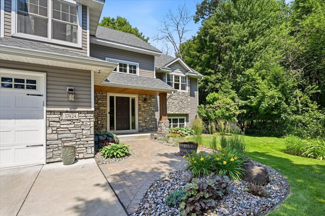 17424 Staples Street NE, Ham Lake, MN 55304