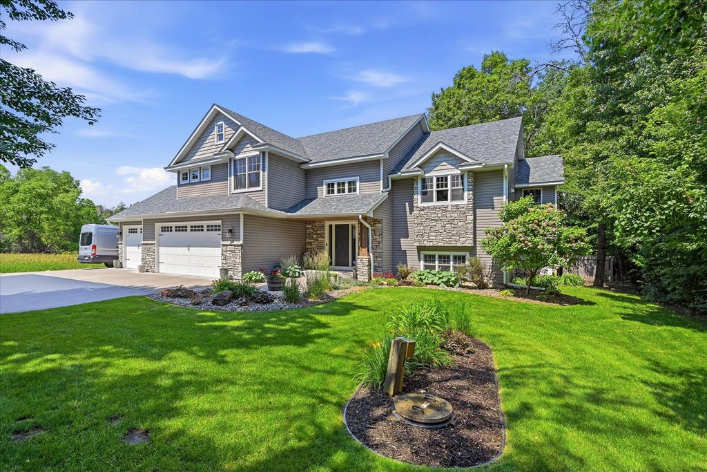 17424 Staples Street NE, Ham Lake, MN 55304 — photo 2