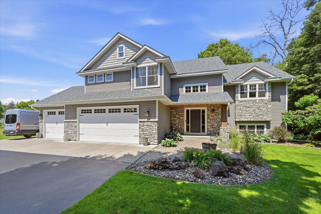 17424 Staples Street NE, Ham Lake, MN 55304 — photo 3