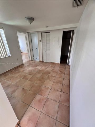 1329 SW 75th Ave 1, Miami, FL 33144