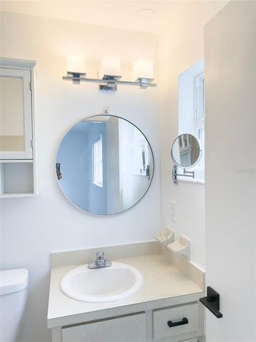 1044 51ST AVENUE N, St Petersburg, FL 33703