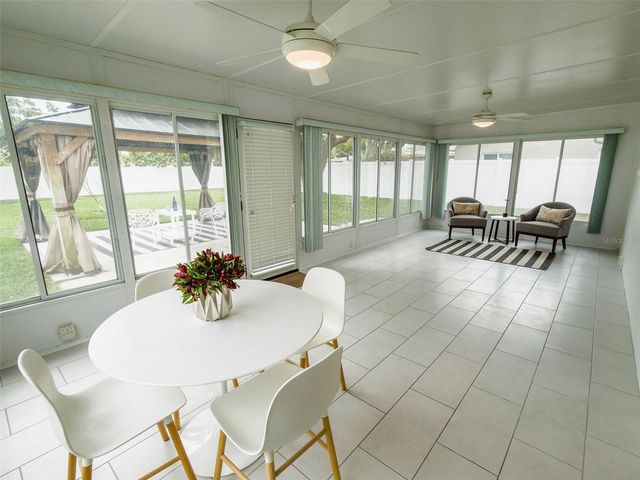 1044 51ST AVENUE N, St Petersburg, FL 33703