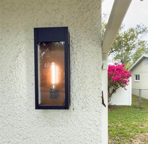 1044 51ST AVENUE N, St Petersburg, FL 33703