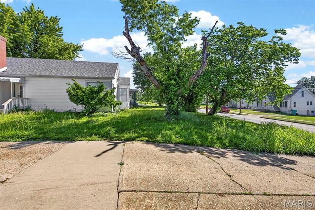 765 N Main Street, St Clair, MO 63077