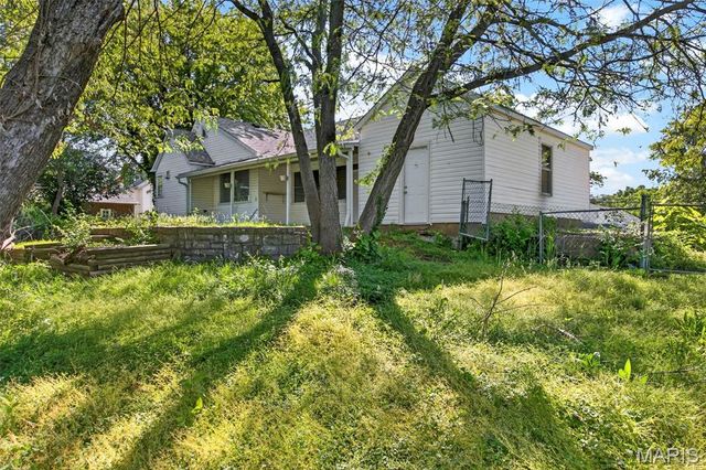 765 N Main Street, St Clair, MO 63077