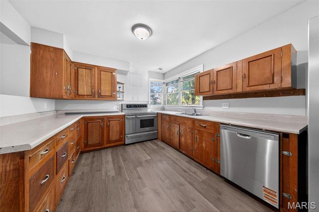 765 N Main Street, St Clair, MO 63077