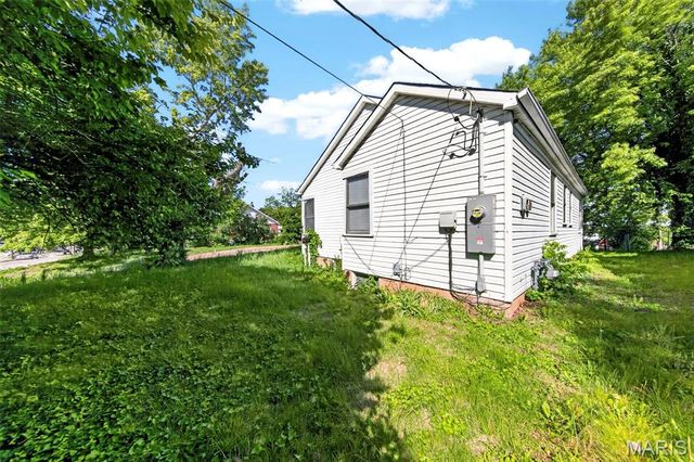 765 N Main Street, St Clair, MO 63077