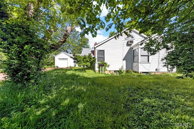 765 N Main Street, St Clair, MO 63077