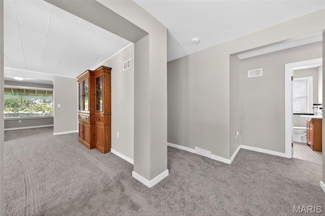 765 N Main Street, St Clair, MO 63077