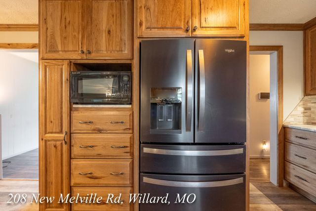208 East New Melville Road, Willard, MO 65781