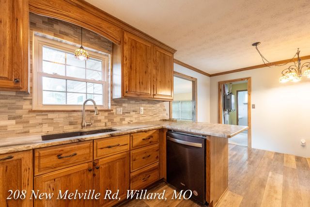 208 East New Melville Road, Willard, MO 65781