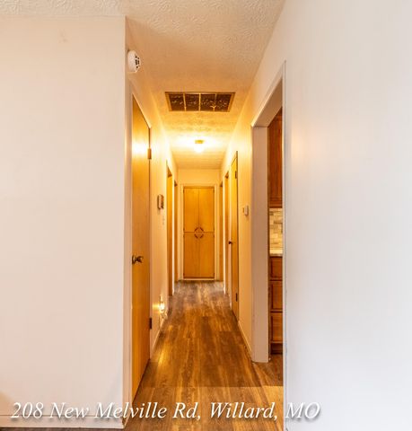 208 East New Melville Road, Willard, MO 65781