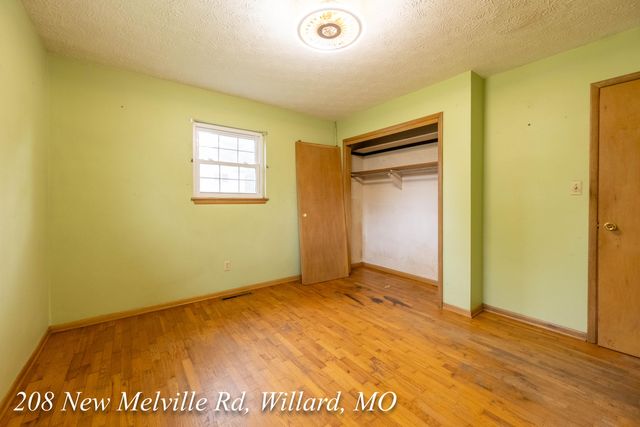 208 East New Melville Road, Willard, MO 65781