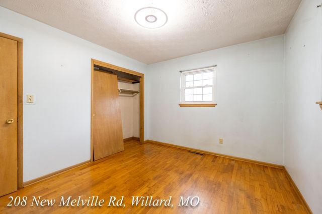 208 East New Melville Road, Willard, MO 65781