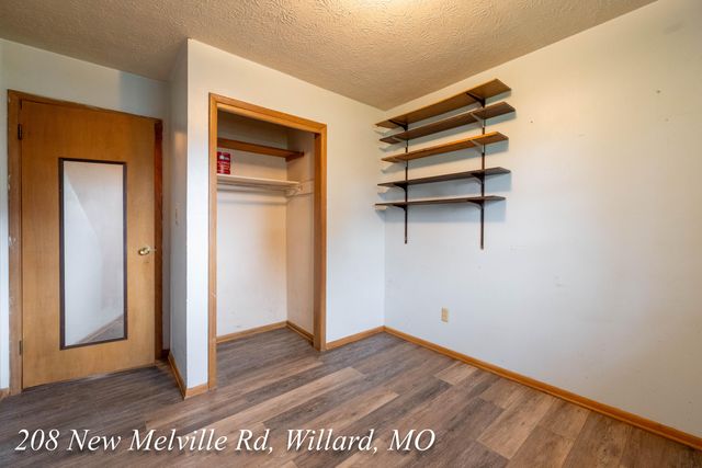 208 East New Melville Road, Willard, MO 65781