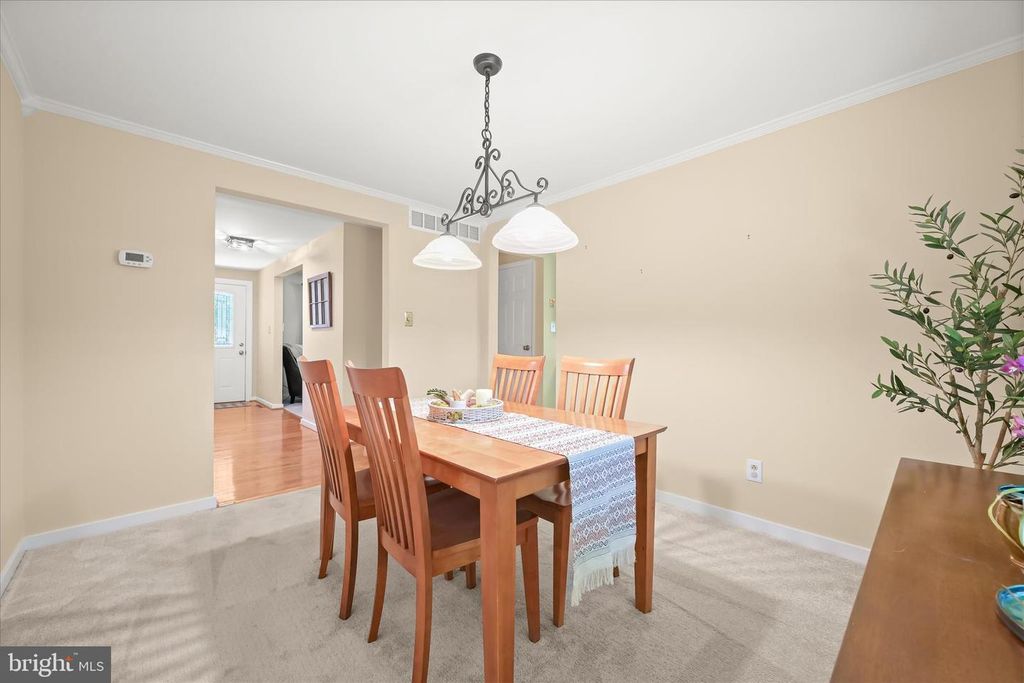 Image 10 of property listing at 5063 BEATRICE WAY, Columbia, MD 21044