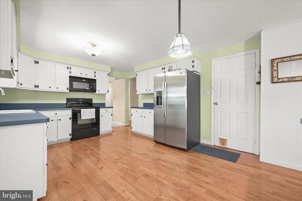 Image 14 of property listing at 5063 BEATRICE WAY, Columbia, MD 21044