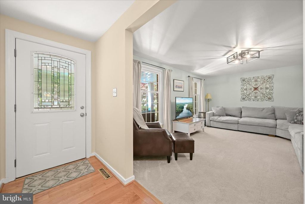 Image 6 of property listing at 5063 BEATRICE WAY, Columbia, MD 21044