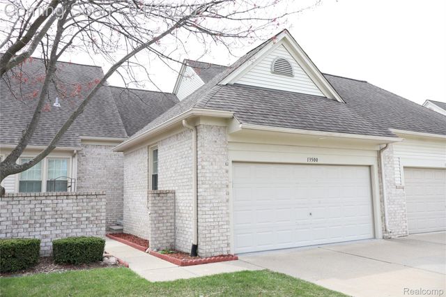 13500 Wyndemere Circle, Sterling Heights, MI 48313