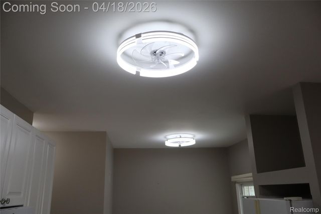 13500 Wyndemere Circle, Sterling Heights, MI 48313