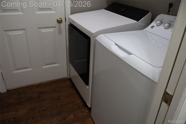 13500 Wyndemere Circle, Sterling Heights, MI 48313