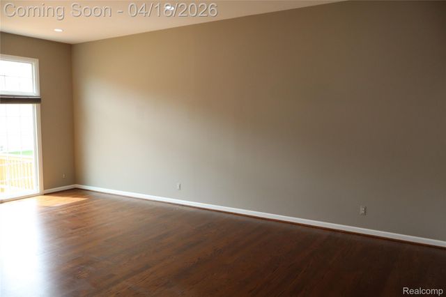 13500 Wyndemere Circle, Sterling Heights, MI 48313