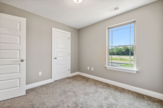 2902 Valley Farms Drive, Christiana, TN 37037