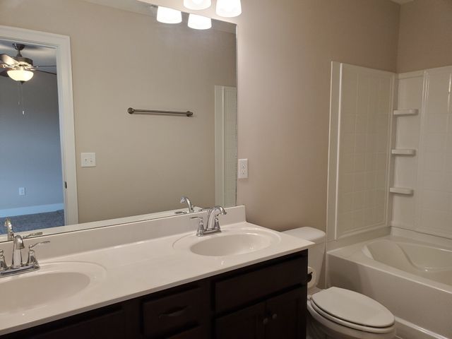 2902 Valley Farms Drive, Christiana, TN 37037