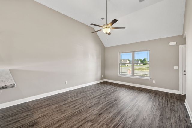2902 Valley Farms Drive, Christiana, TN 37037