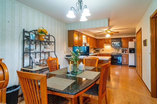 47799 Farmbrook Court, Chesterfield, MI 48051