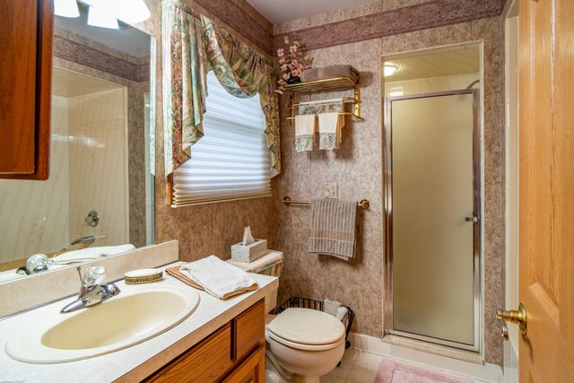 47799 Farmbrook Court, Chesterfield, MI 48051
