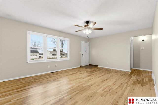 7619 S 41st Avenue, Bellevue, NE 68147