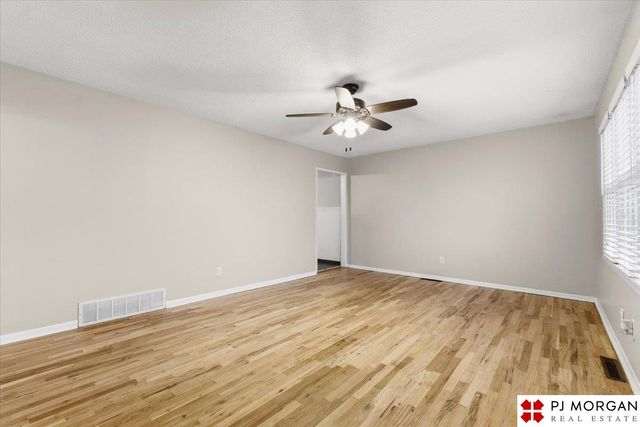 7619 S 41st Avenue, Bellevue, NE 68147