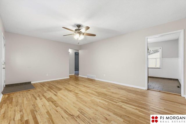 7619 S 41st Avenue, Bellevue, NE 68147