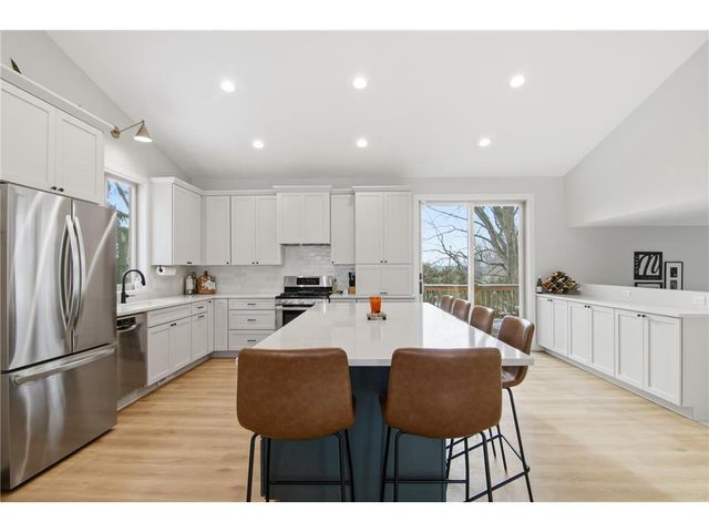 9953 Starlight Drive, Saint Paul, MN 55125