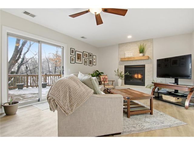 9953 Starlight Drive, Saint Paul, MN 55125
