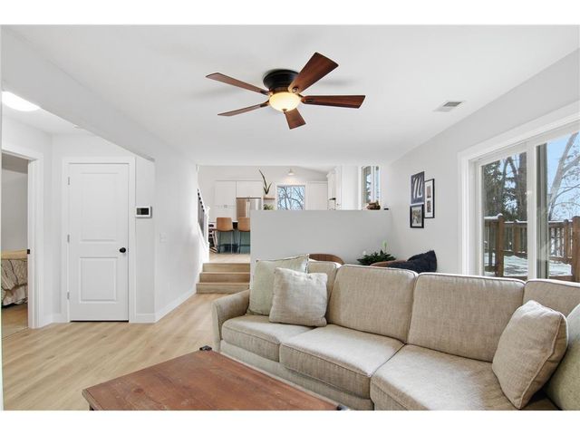 9953 Starlight Drive, Saint Paul, MN 55125