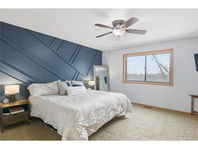 9953 Starlight Drive, Saint Paul, MN 55125