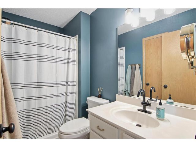 9953 Starlight Drive, Saint Paul, MN 55125