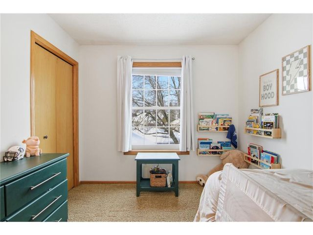 9953 Starlight Drive, Saint Paul, MN 55125