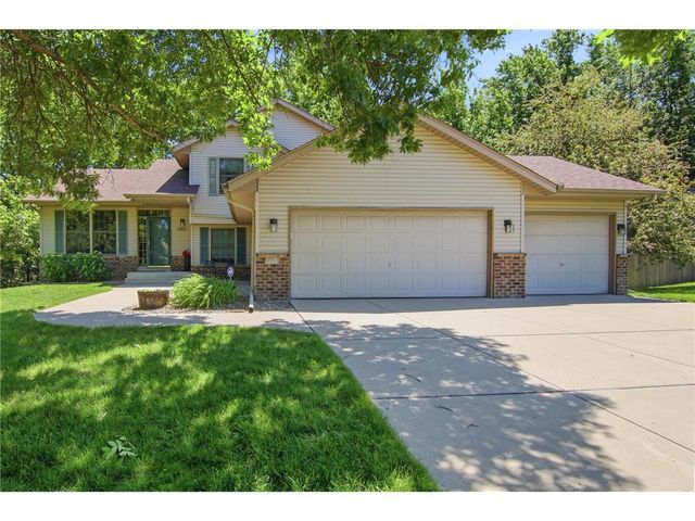 9953 Starlight Drive, Saint Paul, MN 55125