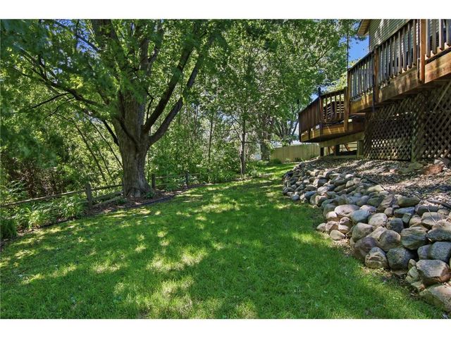9953 Starlight Drive, Saint Paul, MN 55125