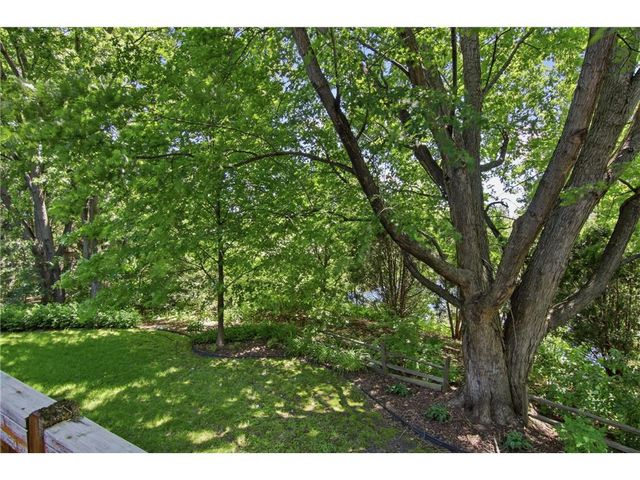9953 Starlight Drive, Saint Paul, MN 55125