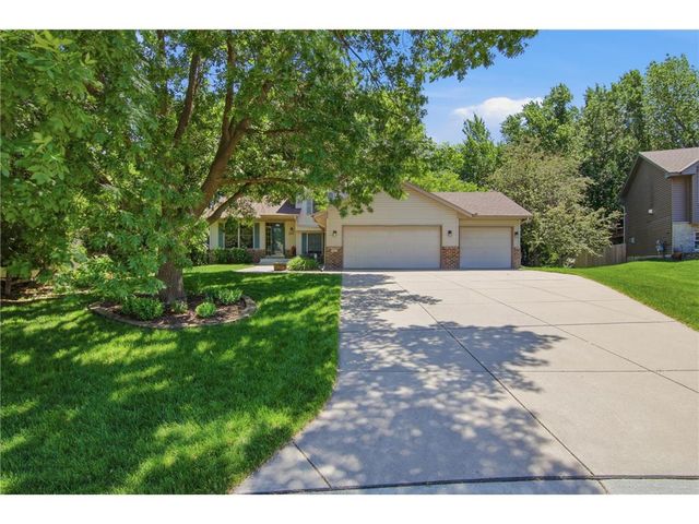 9953 Starlight Drive, Saint Paul, MN 55125