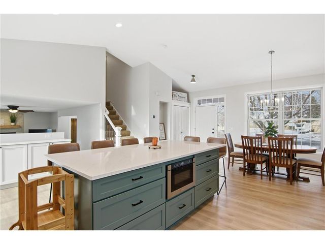 9953 Starlight Drive, Saint Paul, MN 55125